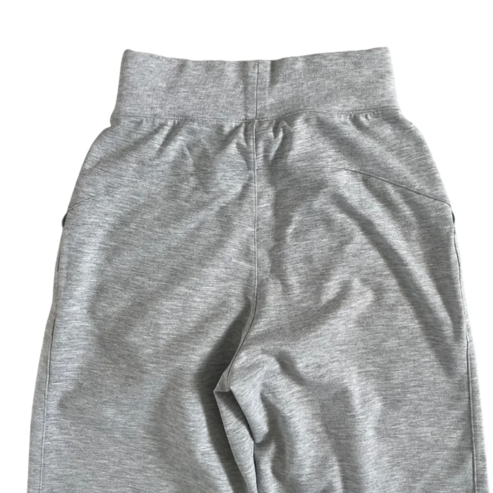 Lululemon Can You Feel The Pleat Crop * 21